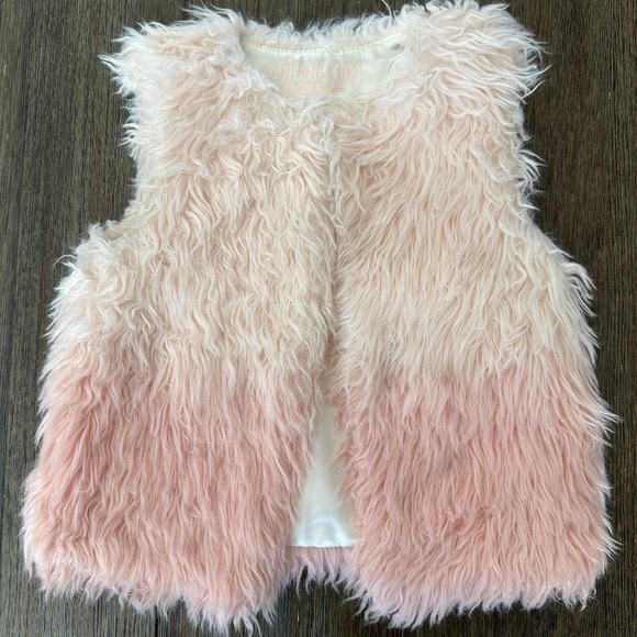 Girls faux fur vest - Picture 1 of 7